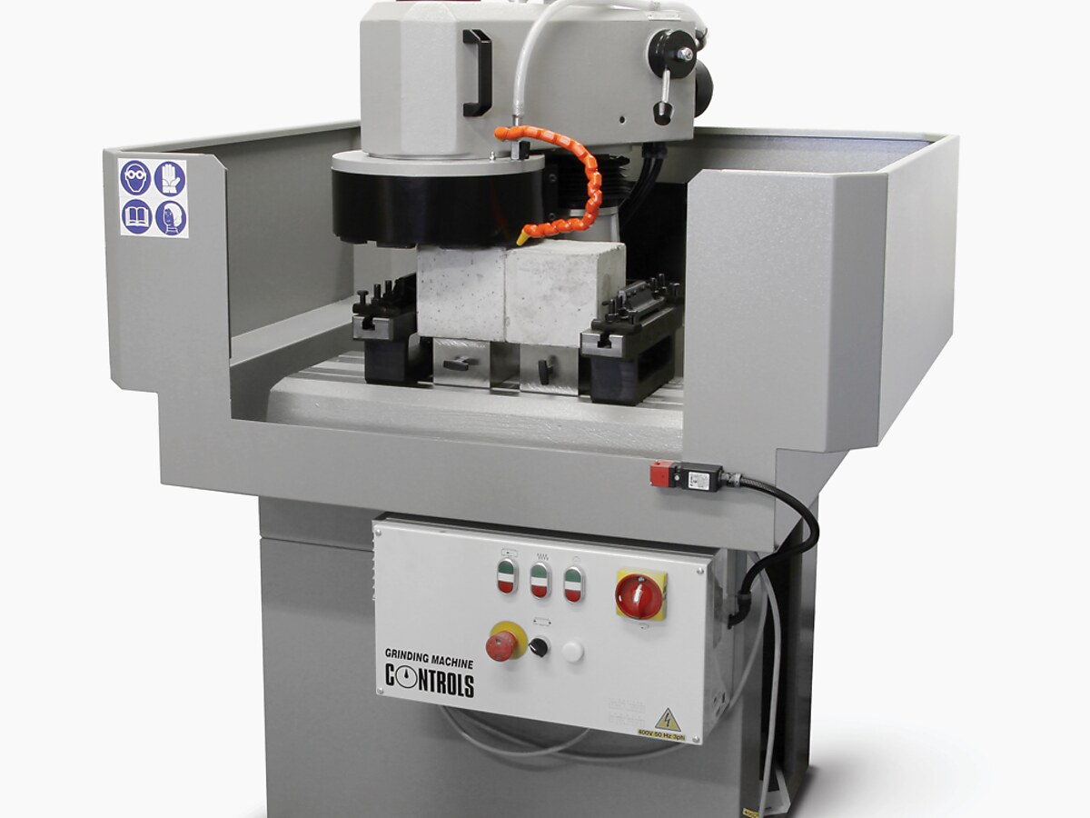 Rock grinding equipment